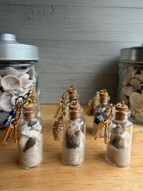 Set of 6 Gold Glass Jars w/Shells & Shark Teeth Bag Charm Keychain – Handmade